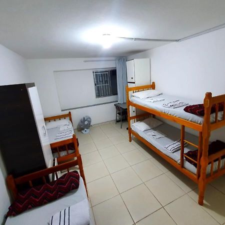 Hostel Airport Rooms Diadema Buitenkant foto
