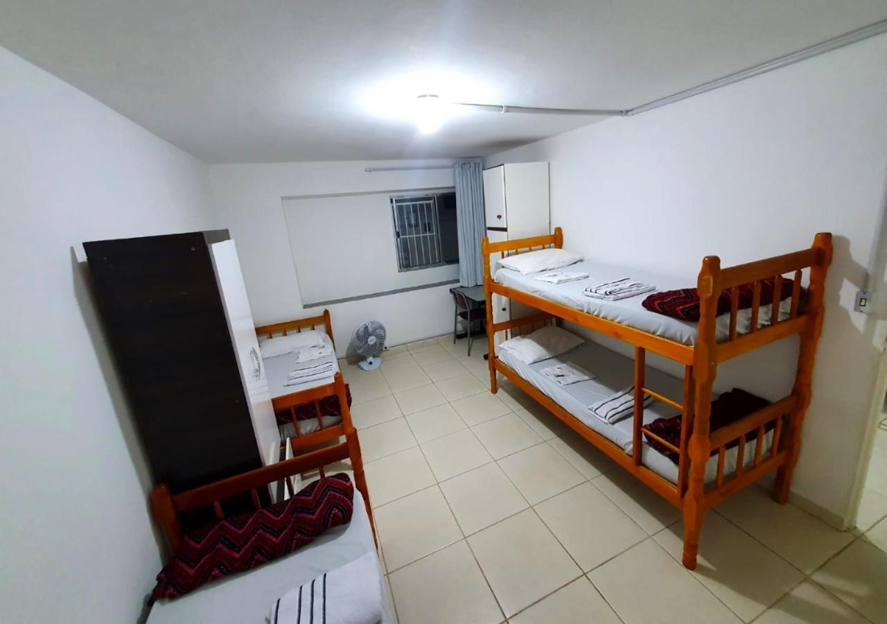 Hostel Airport Rooms Diadema Buitenkant foto